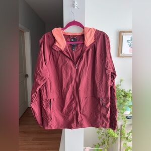 ALL IN MOTION Burgundy Hooded Lightweight Wind Breaker